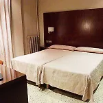 Hotel Ramon Berenguer Iv 2*