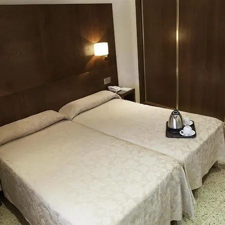 Hotel Ramon Berenguer Iv Lleida
