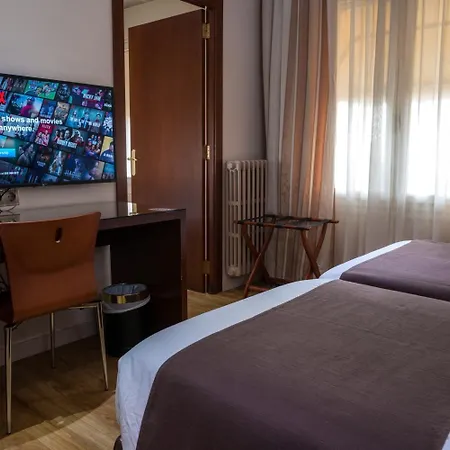Hotell Ramon Berenguer Iv Lleida