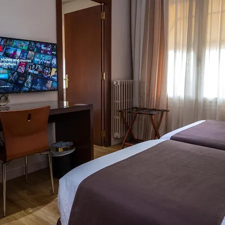 Hotel Ramon Berenguer Iv